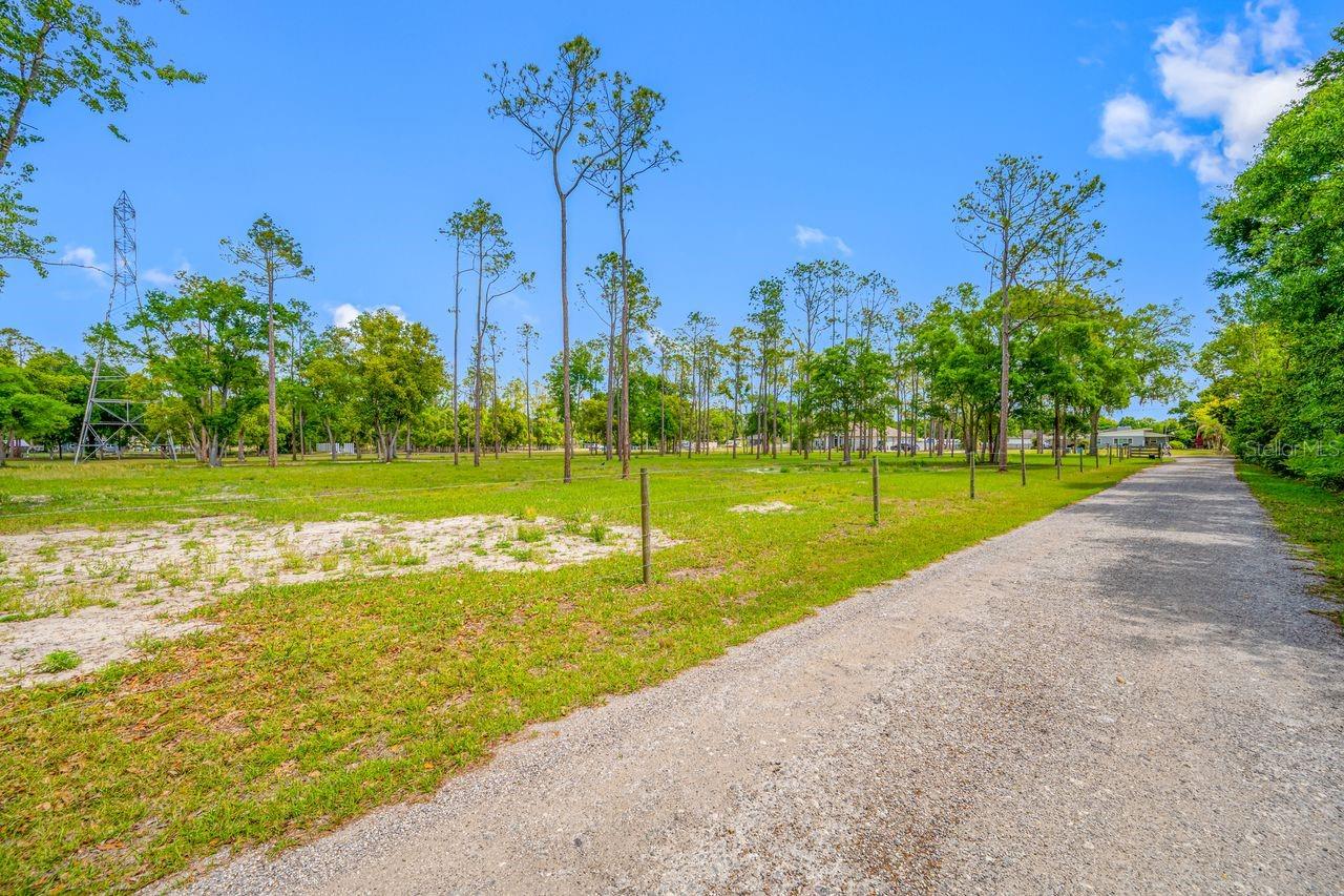 GUILLEN ESTATES LOT 5 REPLAT - Land