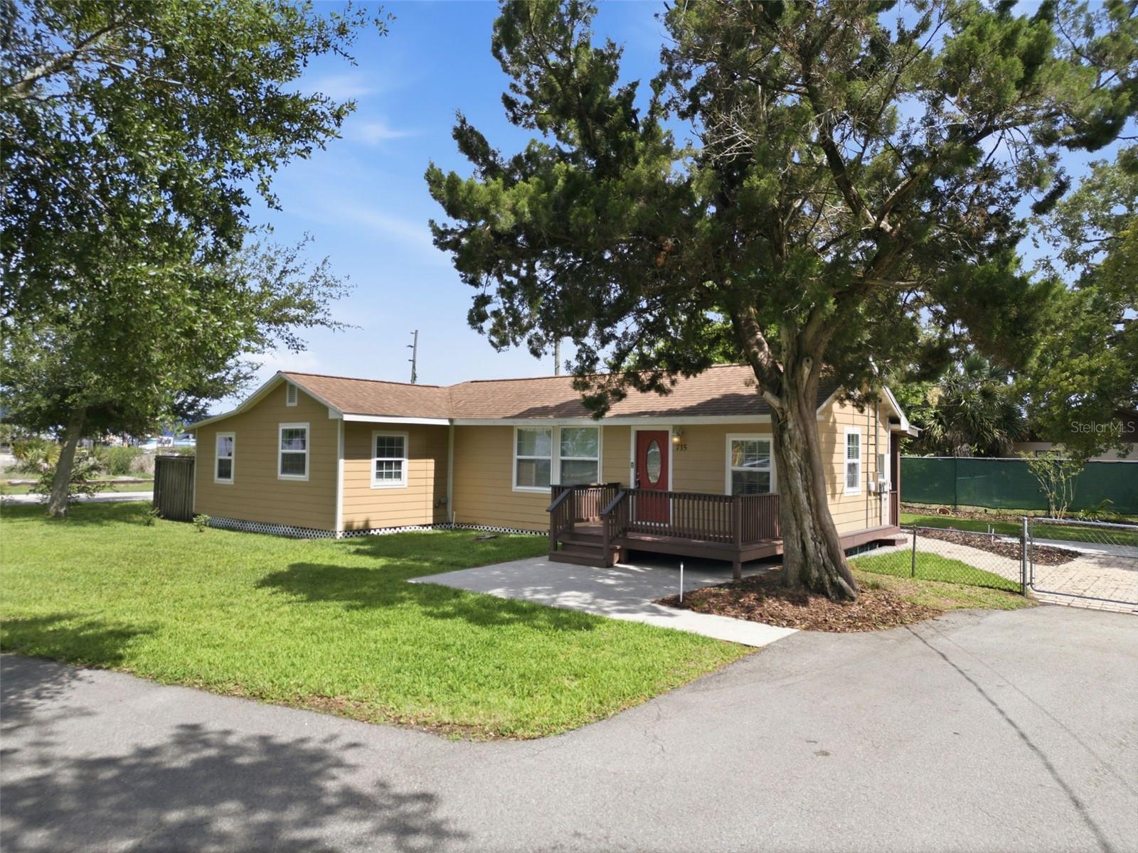 RUSSELLS ADD FORT REED - Residential