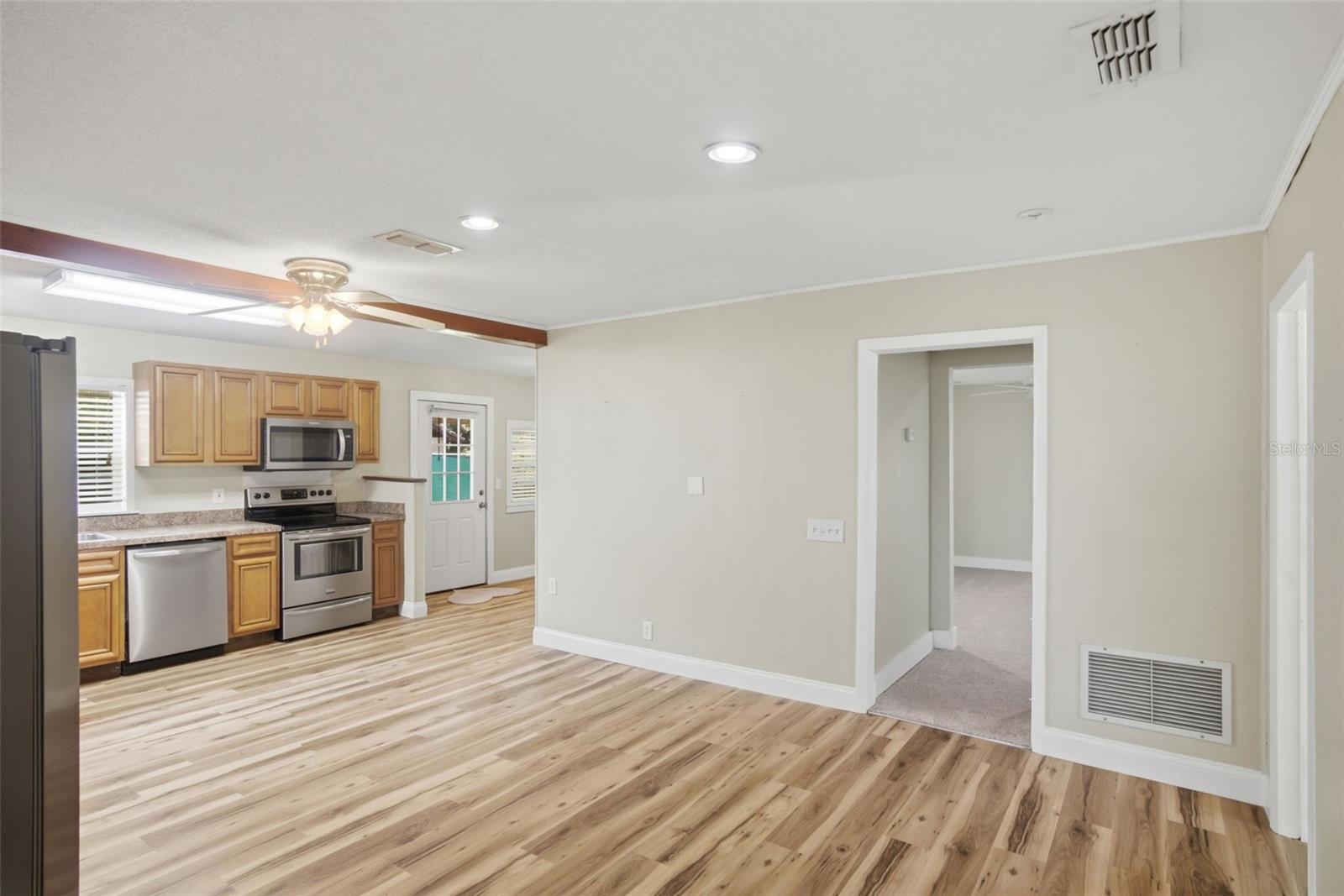 RUSSELLS ADD FORT REED - Residential