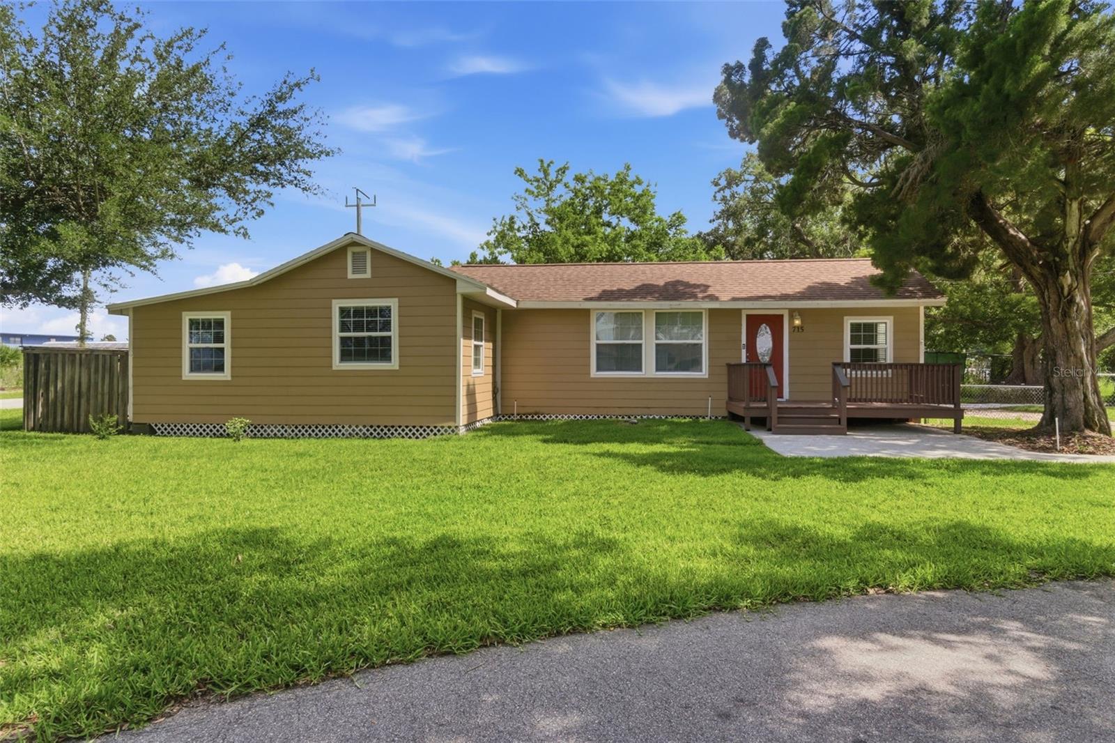 RUSSELLS ADD FORT REED - Residential