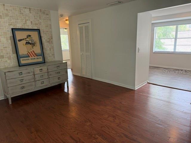 305 SOUTH WESTLAND A CONDOMINI - Residential Lease