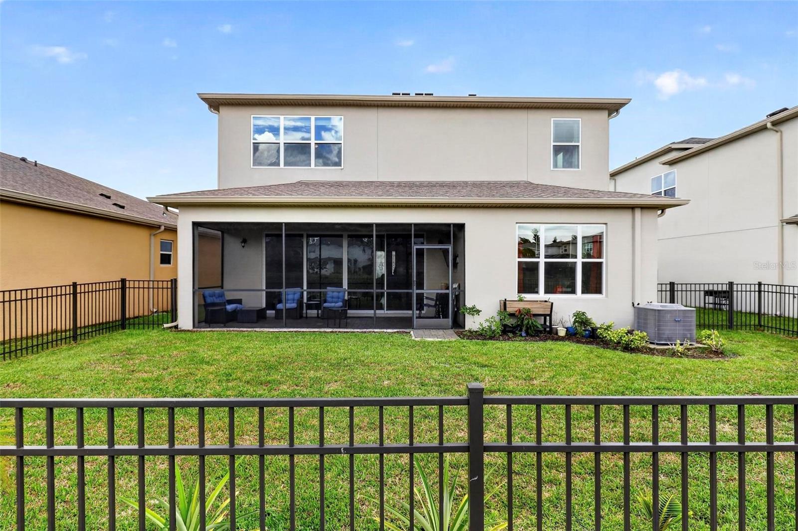 WINDING RIDGE - Residential