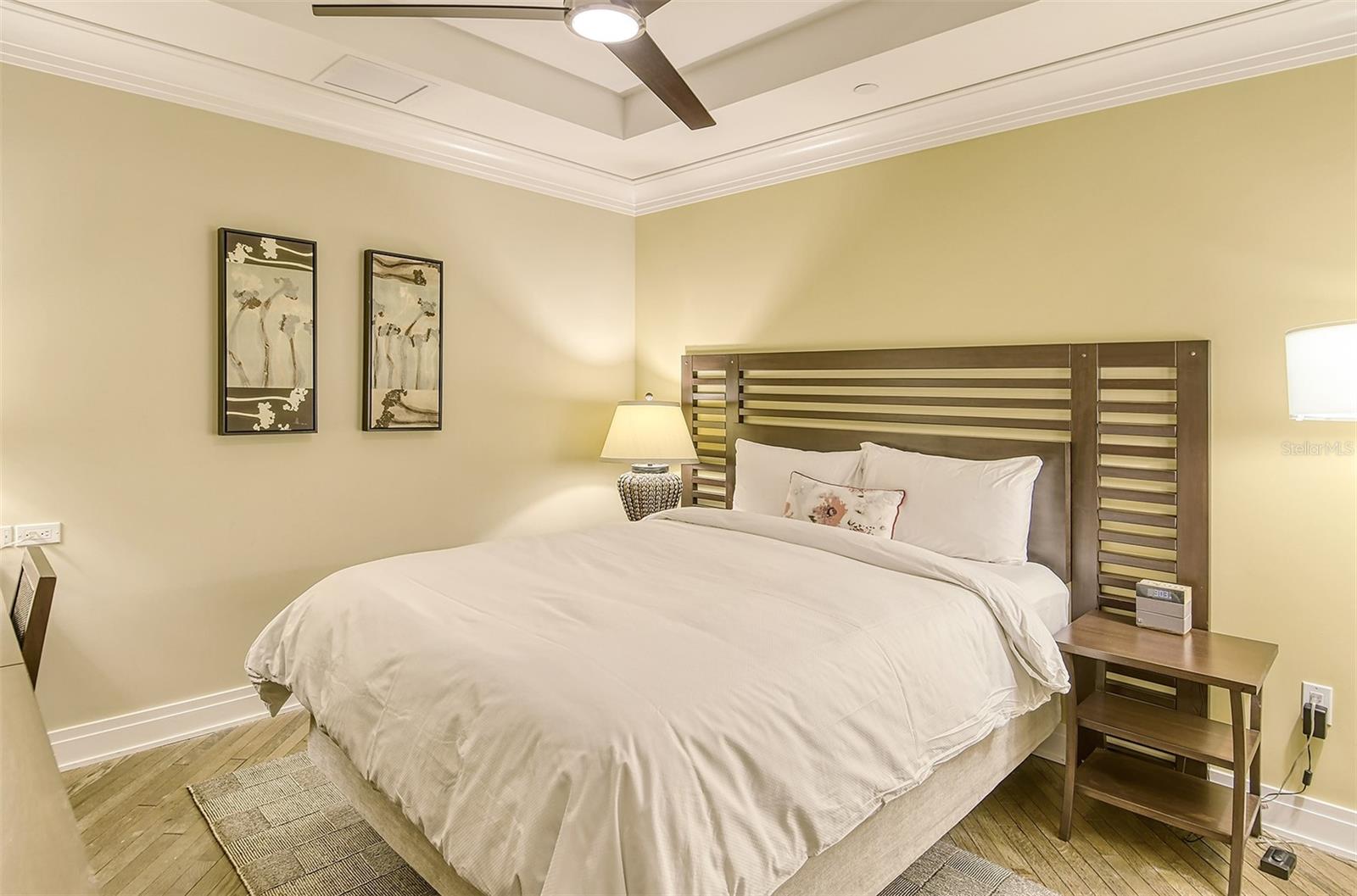 SIESTA KEY BEACH RESIDENCES - Residential