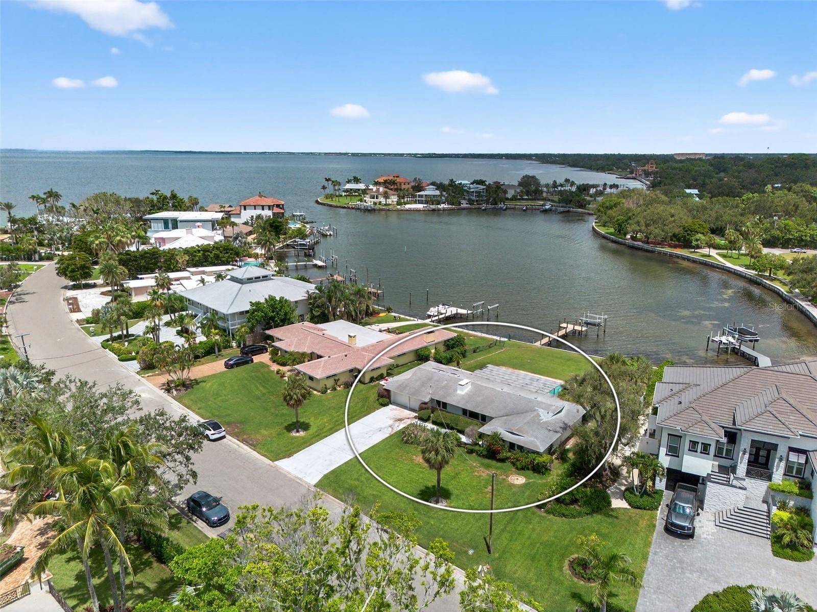 INDIAN BEACH - SAPPHIRE SHORES - Residential
