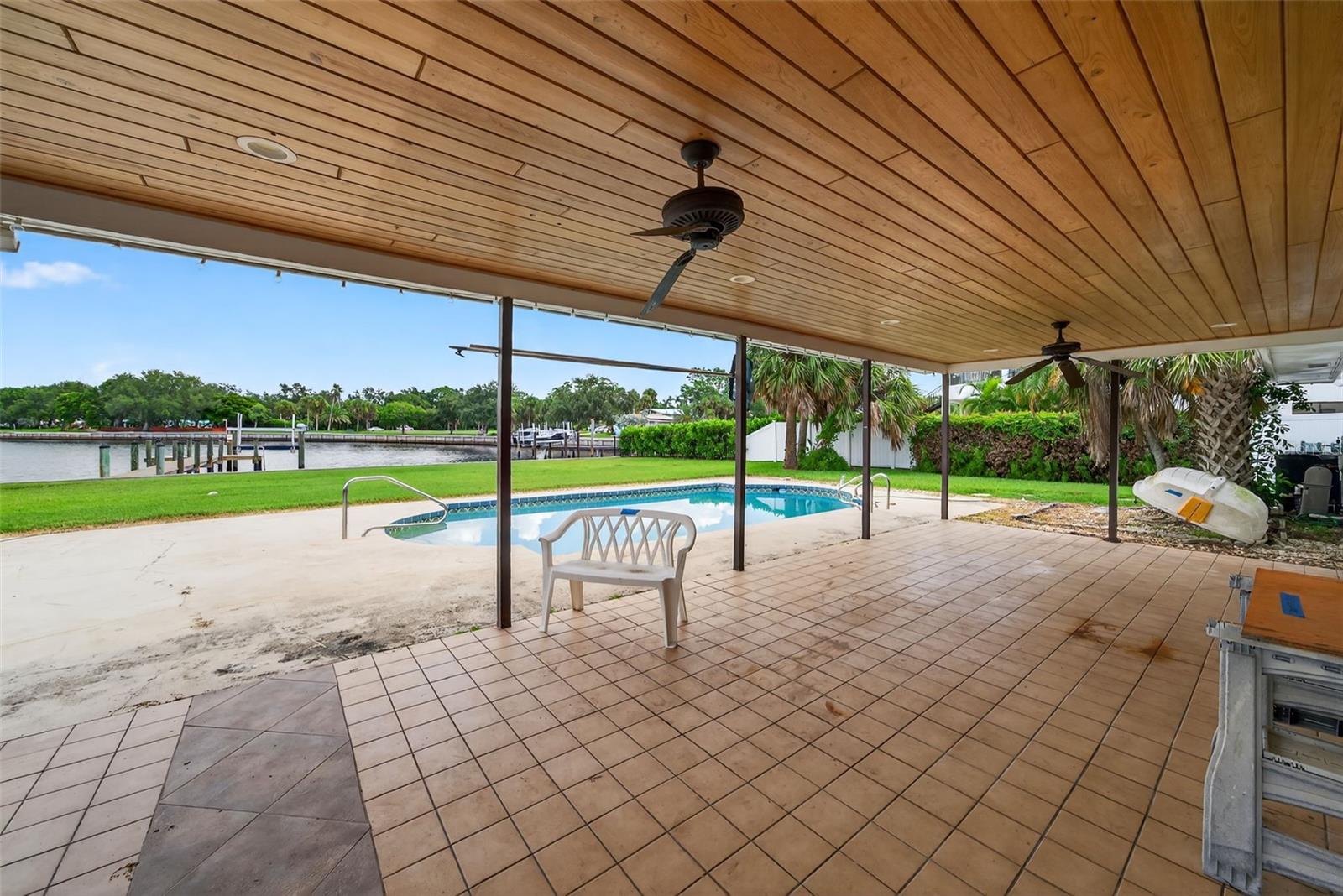 INDIAN BEACH - SAPPHIRE SHORES - Residential