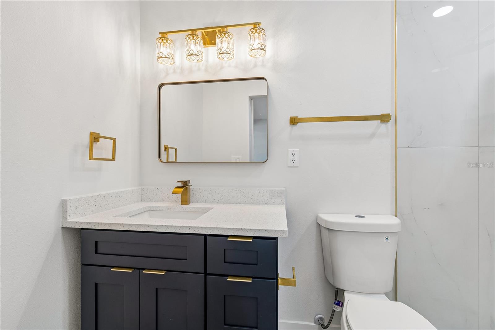 GOLFWOOD ESTATES UNIT 01 - Residential