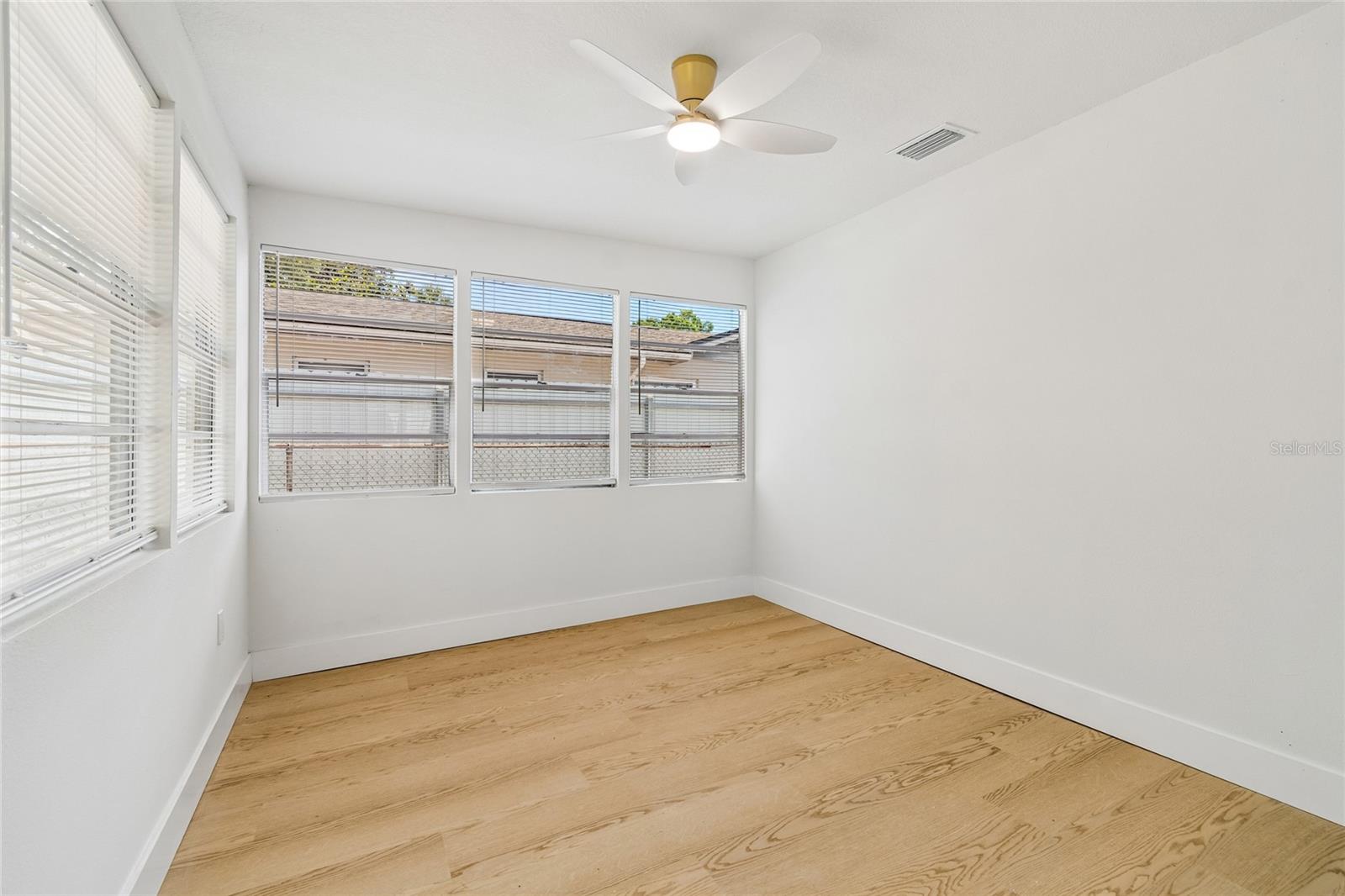 GOLFWOOD ESTATES UNIT 01 - Residential