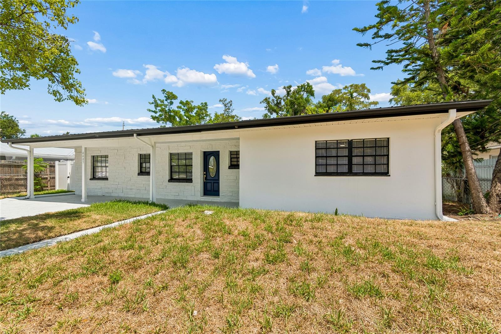 GOLFWOOD ESTATES UNIT 01 - Residential
