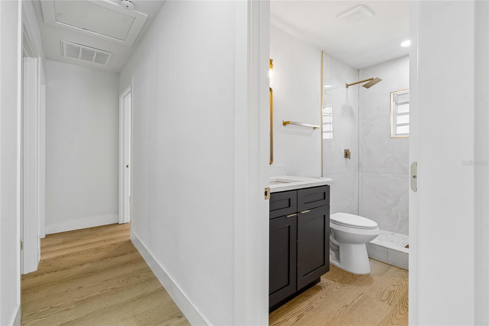 GOLFWOOD ESTATES UNIT 01 - Residential