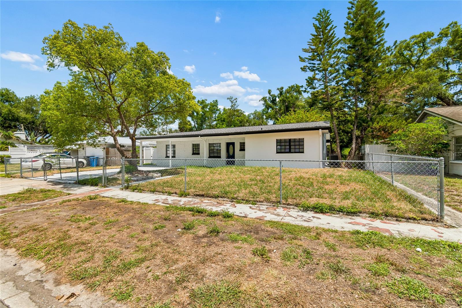 GOLFWOOD ESTATES UNIT 01 - Residential