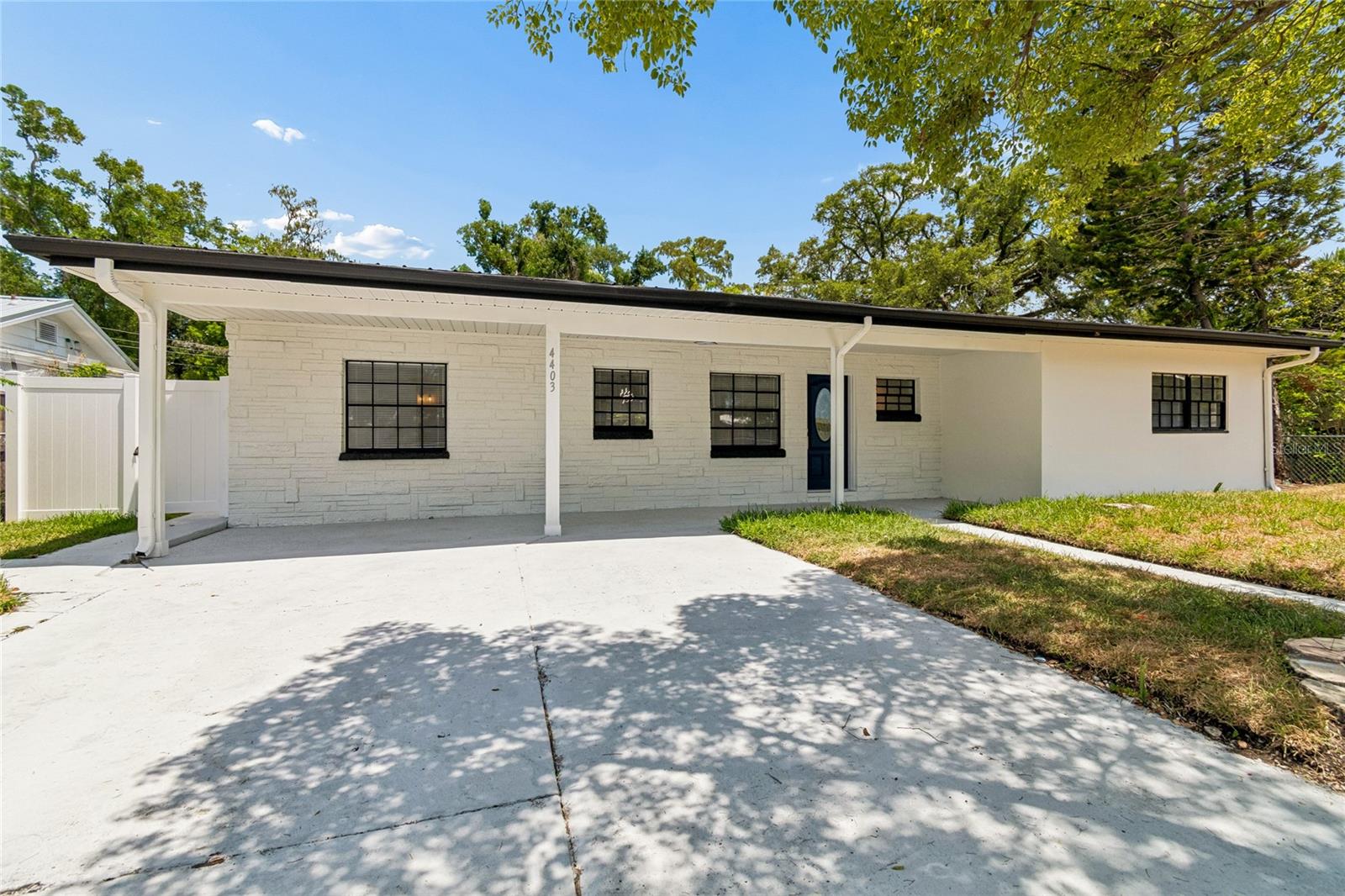 GOLFWOOD ESTATES UNIT 01 - Residential