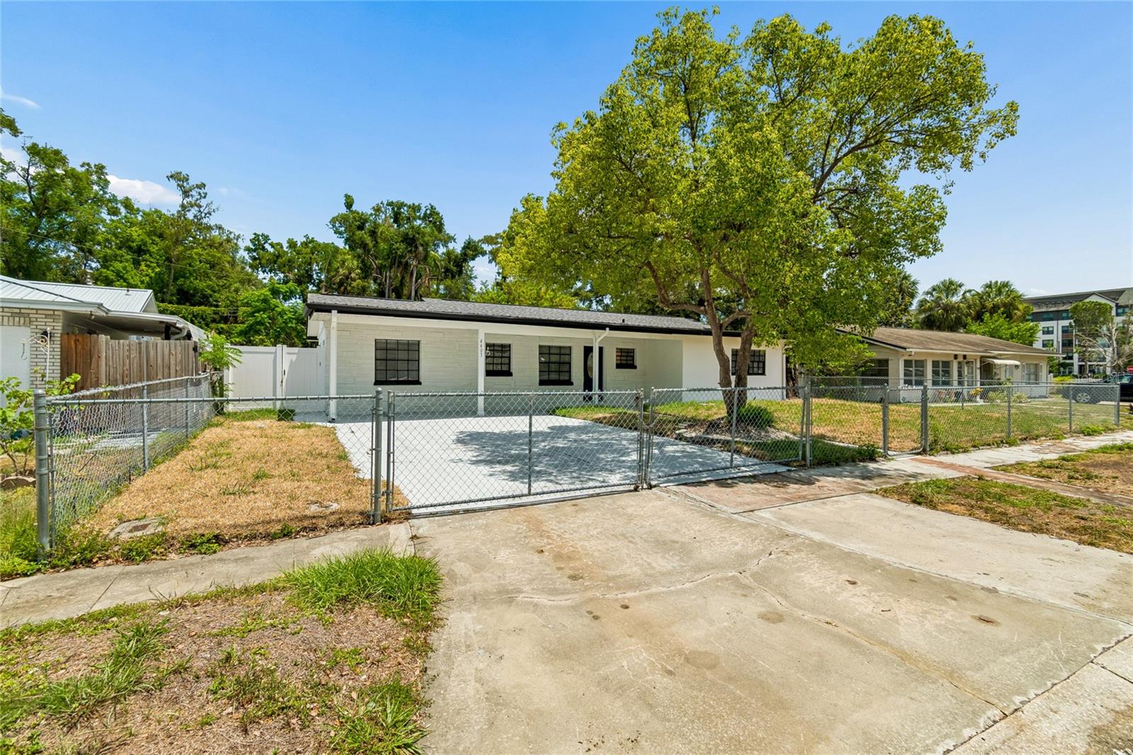 GOLFWOOD ESTATES UNIT 01 - Residential