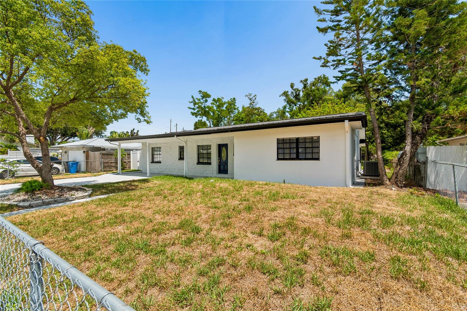 GOLFWOOD ESTATES UNIT 01 - Residential