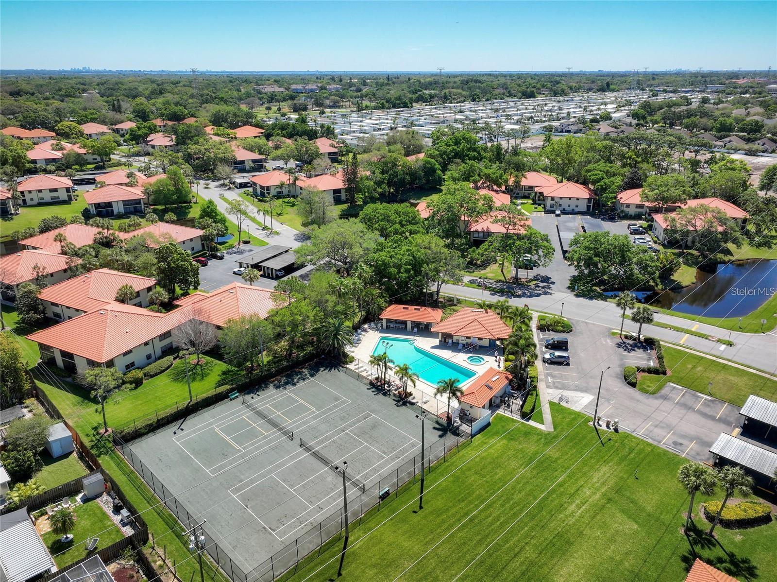 HAMMOCK PINES - Residential Lease