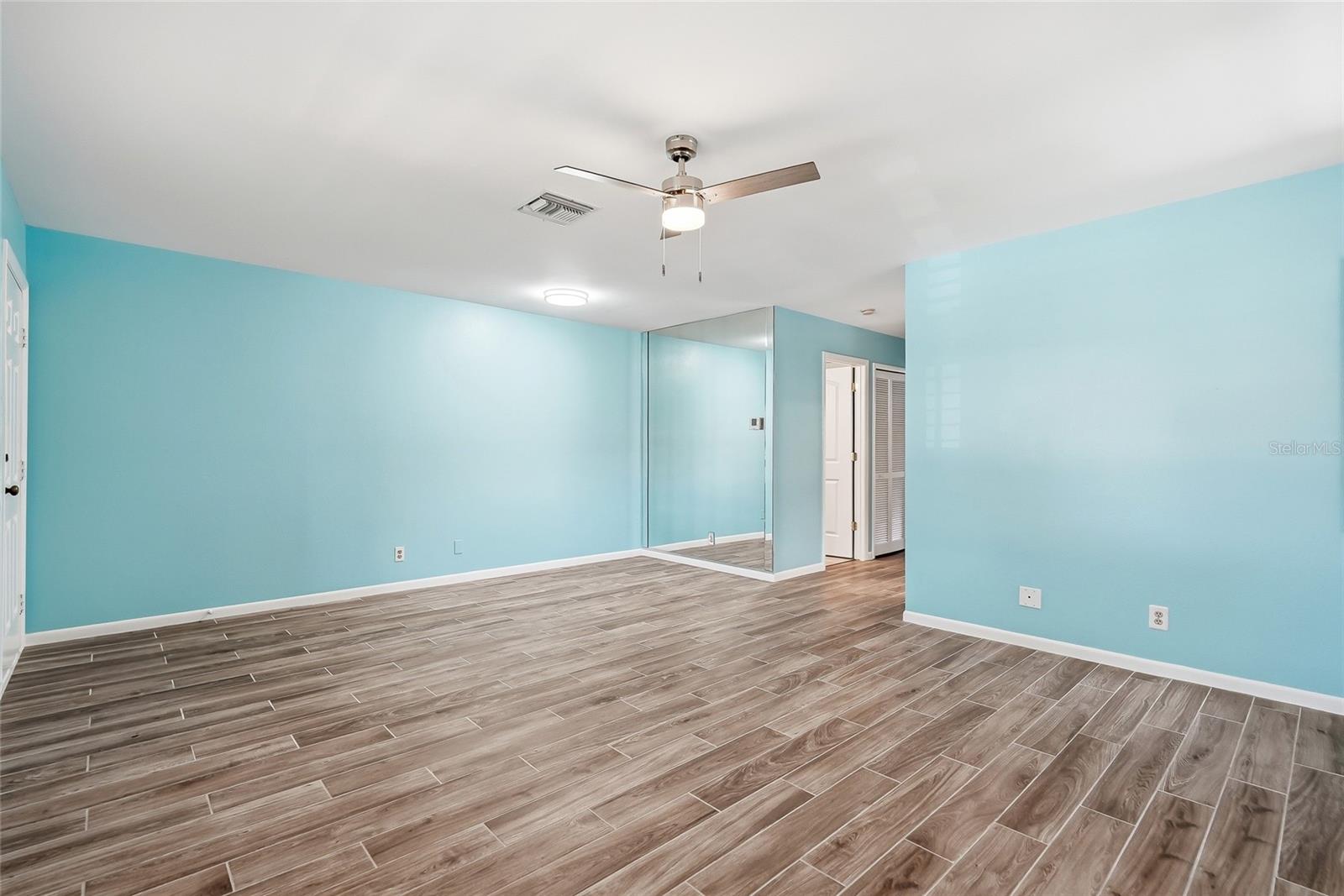 HAMMOCK PINES - Residential Lease