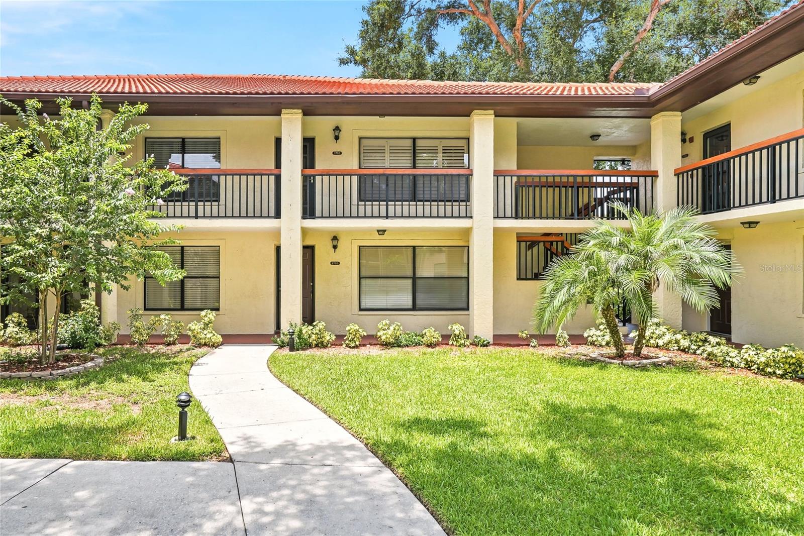 HAMMOCK PINES - Residential Lease