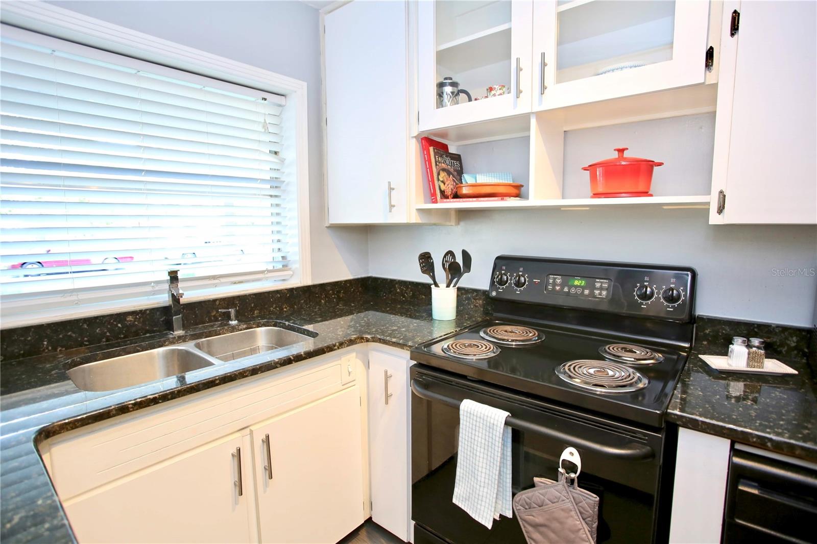PHILLIPS REP 01 LAKEWOOD - Residential Lease
