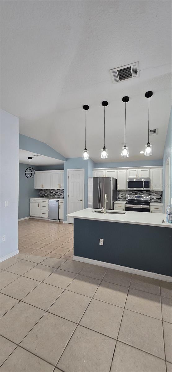 RESERVE AT TOWN CENTER - Residential Lease