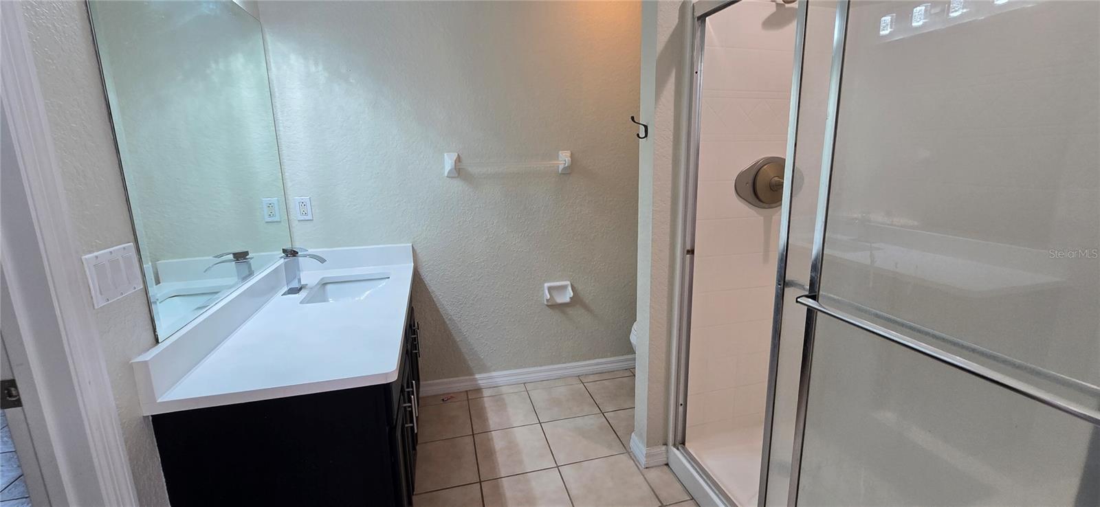 RESERVE AT TOWN CENTER - Residential Lease