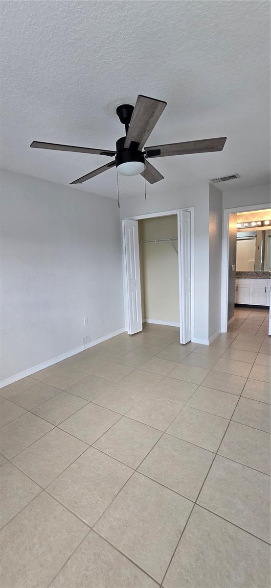 RESERVE AT TOWN CENTER - Residential Lease