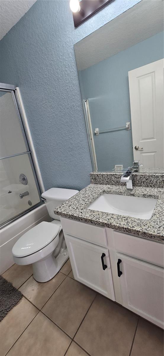 RESERVE AT TOWN CENTER - Residential Lease
