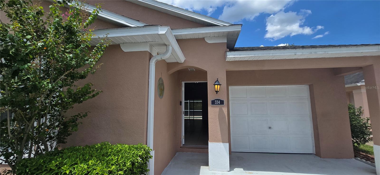 RESERVE AT TOWN CENTER - Residential Lease