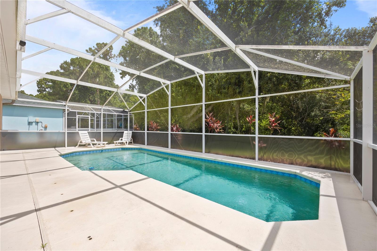 RESERVE AT TOWN CENTER - Residential Lease