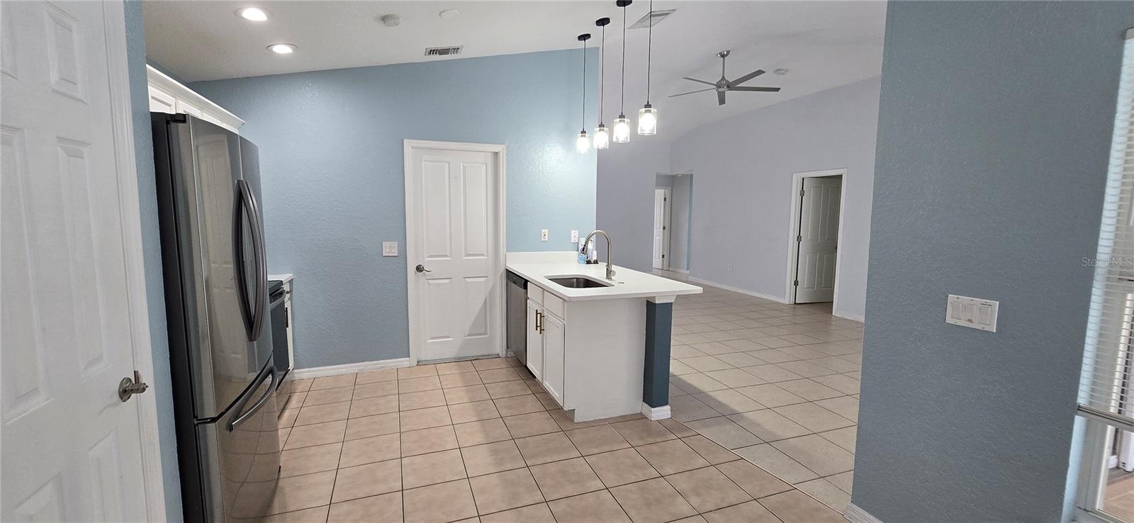RESERVE AT TOWN CENTER - Residential Lease