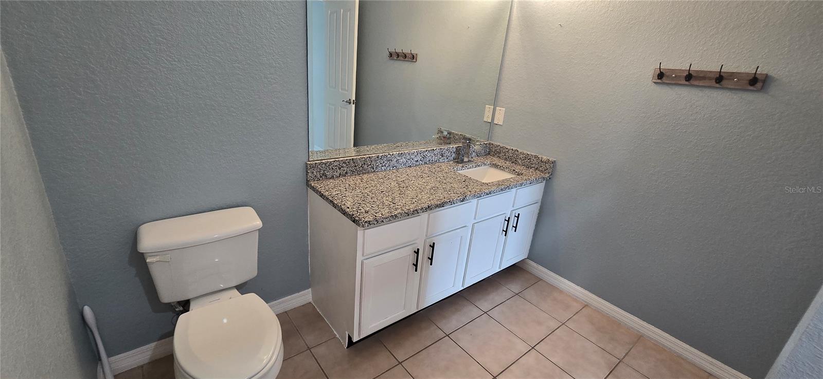 RESERVE AT TOWN CENTER - Residential Lease