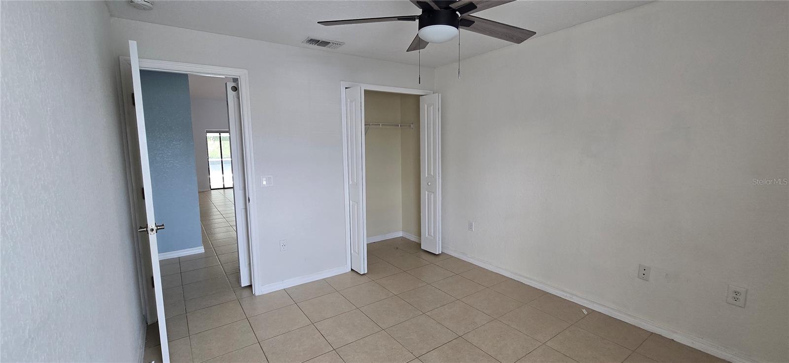 RESERVE AT TOWN CENTER - Residential Lease