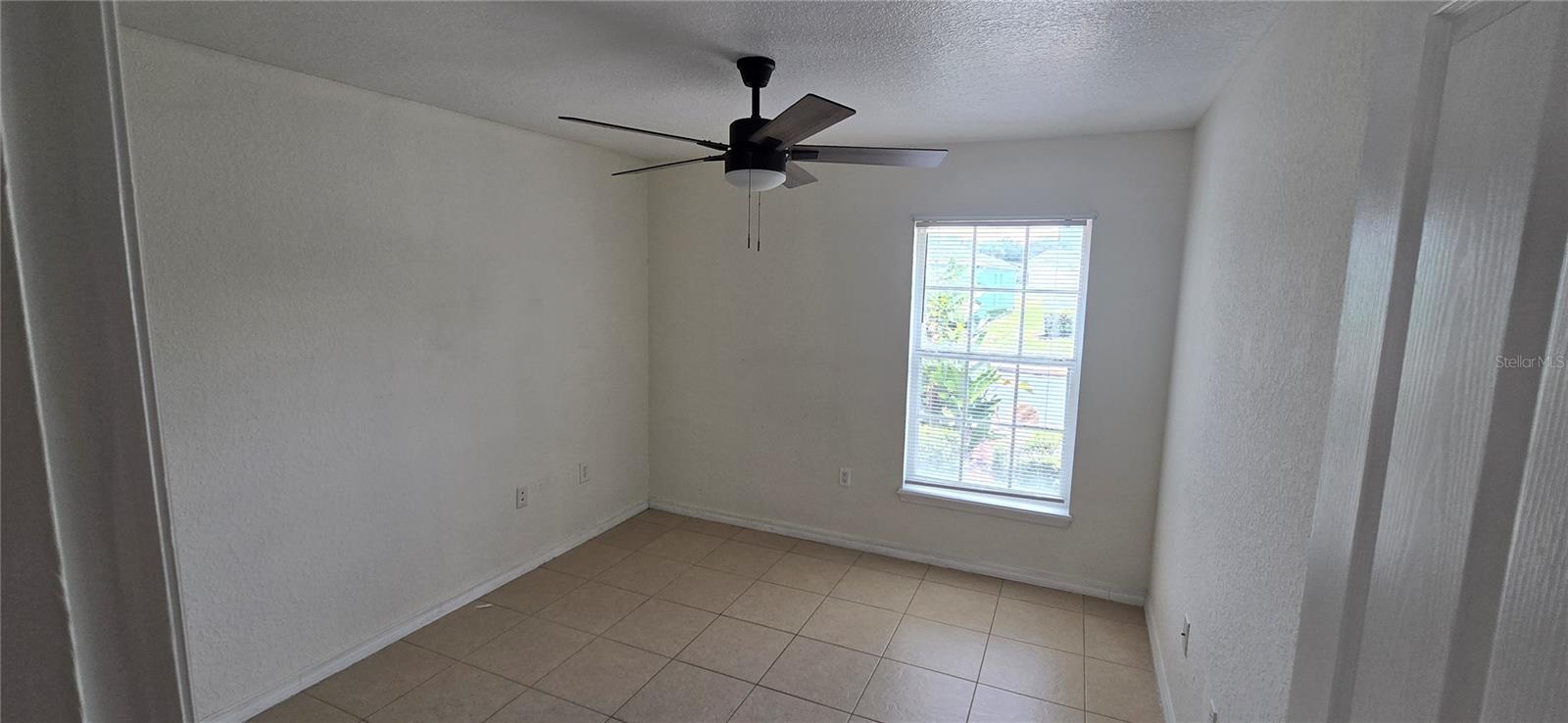 RESERVE AT TOWN CENTER - Residential Lease