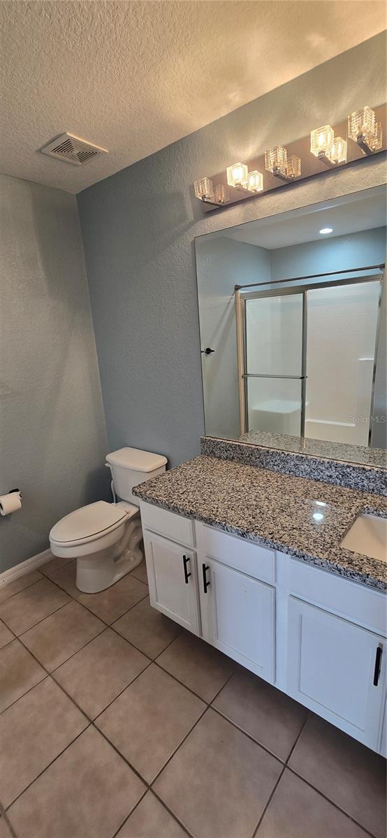 RESERVE AT TOWN CENTER - Residential Lease