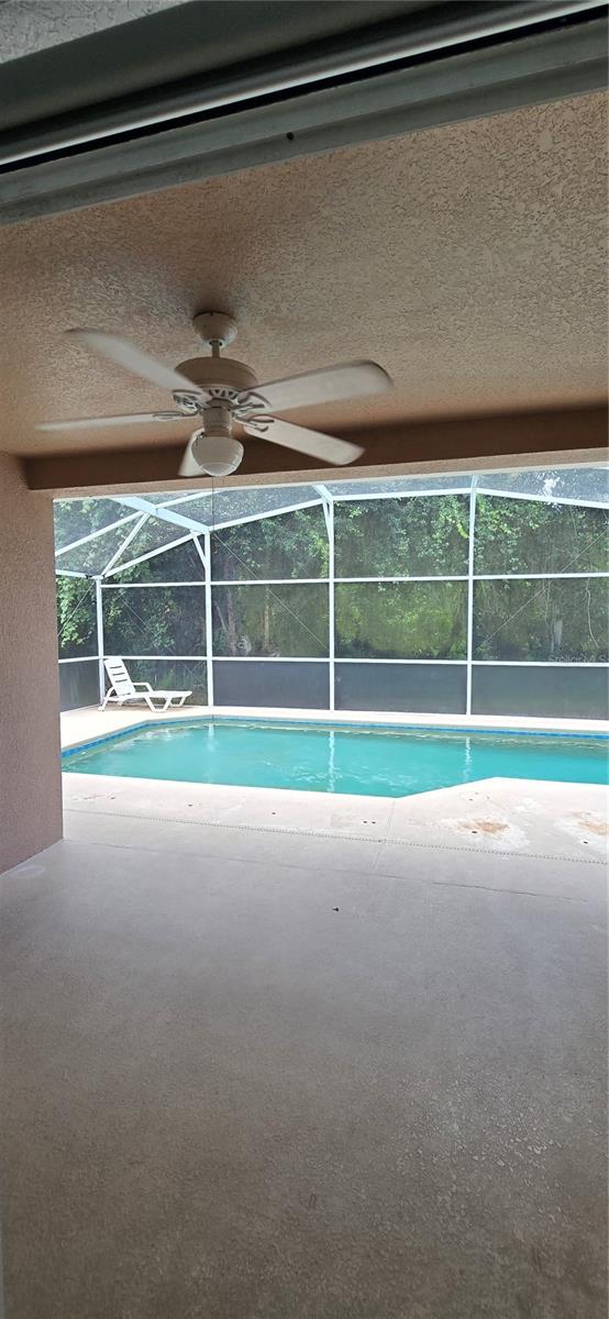 RESERVE AT TOWN CENTER - Residential Lease