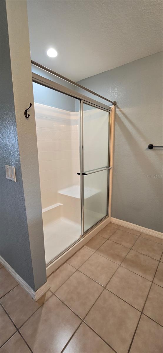 RESERVE AT TOWN CENTER - Residential Lease