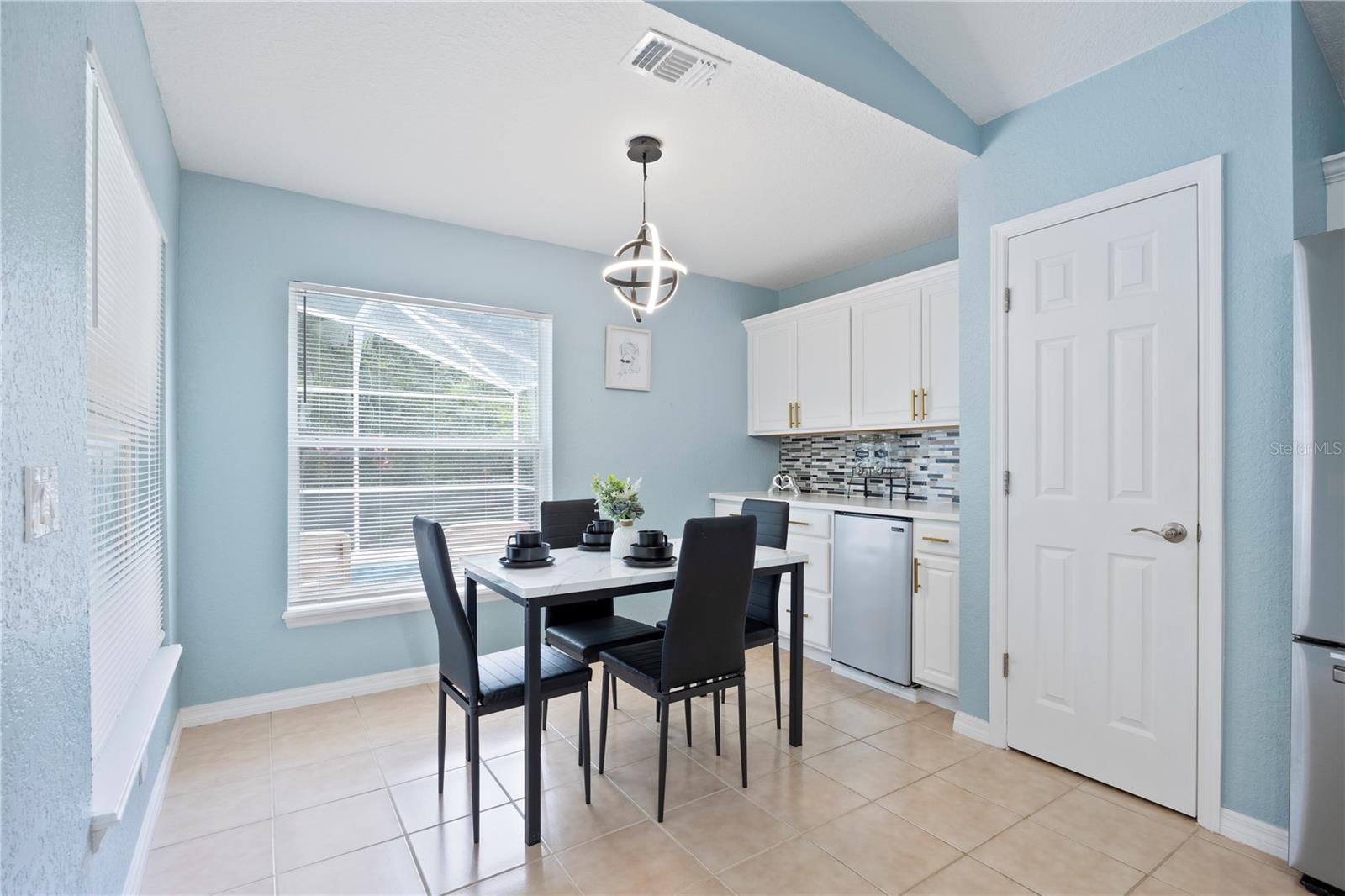 RESERVE AT TOWN CENTER - Residential Lease