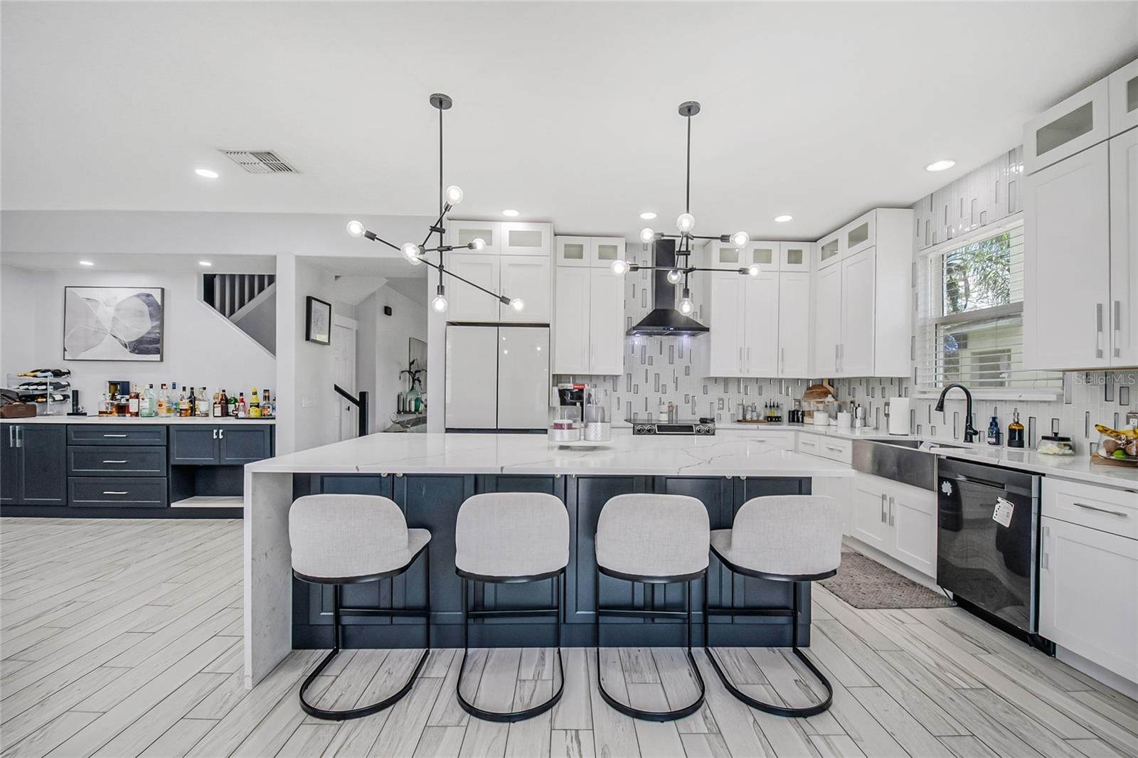 STRATFORD POINTE - Residential