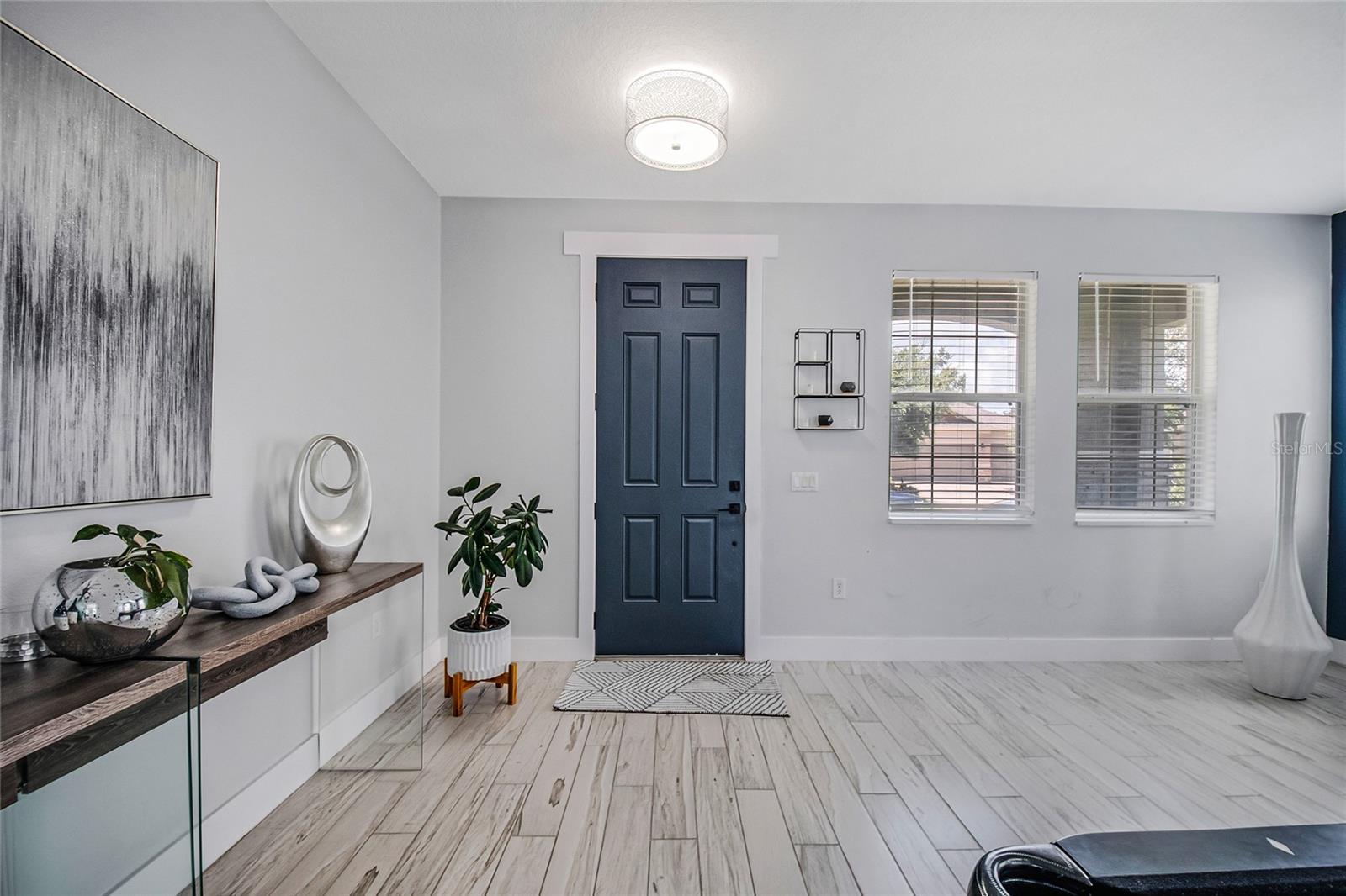 STRATFORD POINTE - Residential