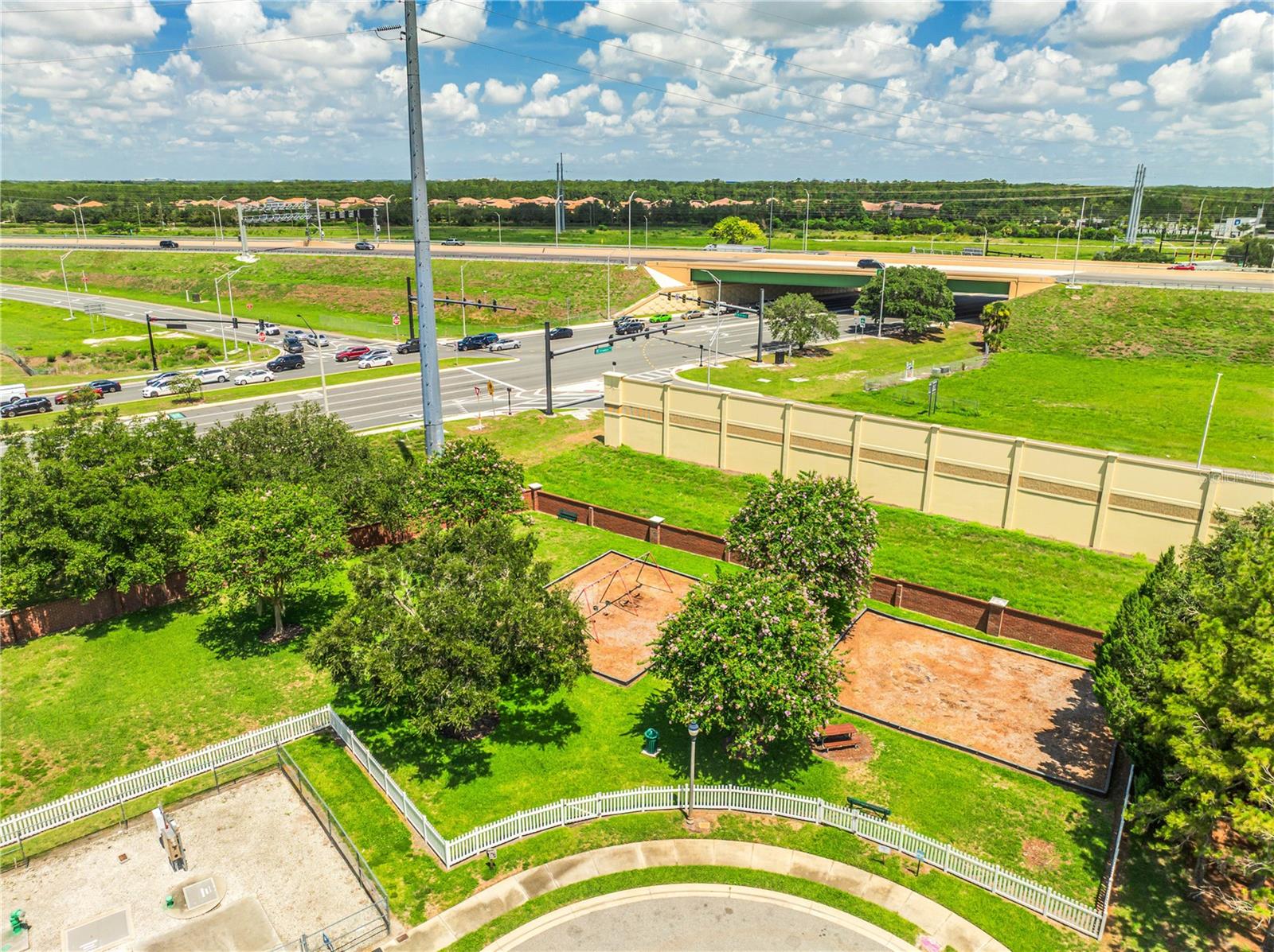 STRATFORD POINTE - Residential