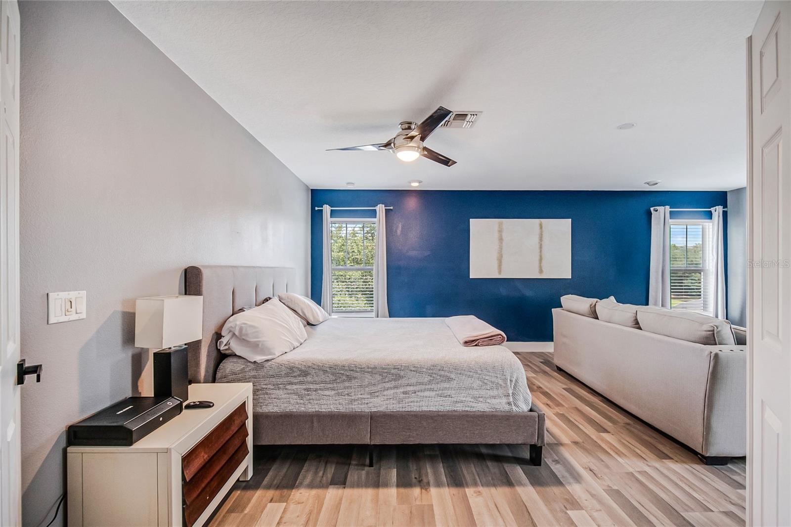 STRATFORD POINTE - Residential