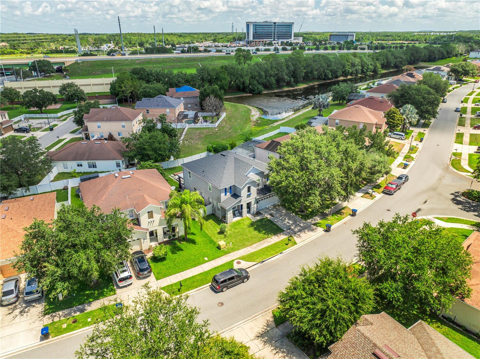 STRATFORD POINTE - Residential