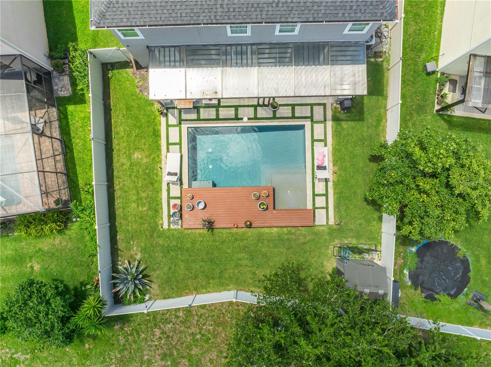 STRATFORD POINTE - Residential