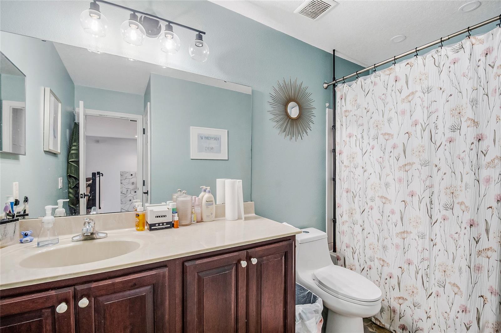 STRATFORD POINTE - Residential