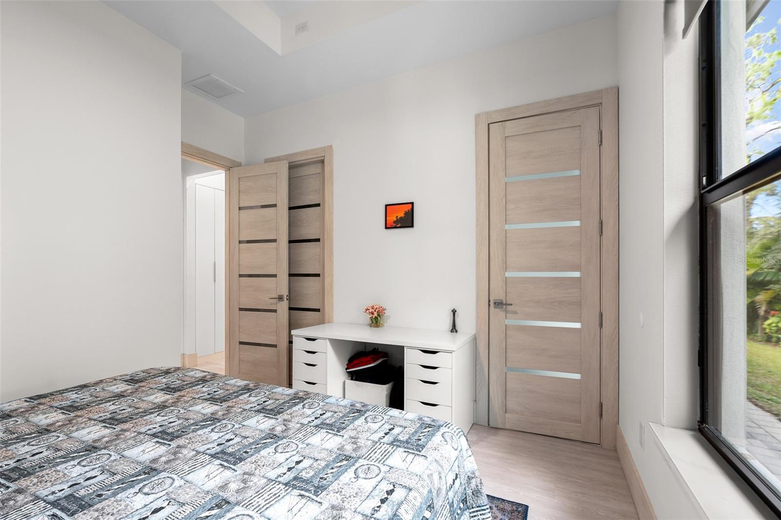 SOUTH VENICE - Residential