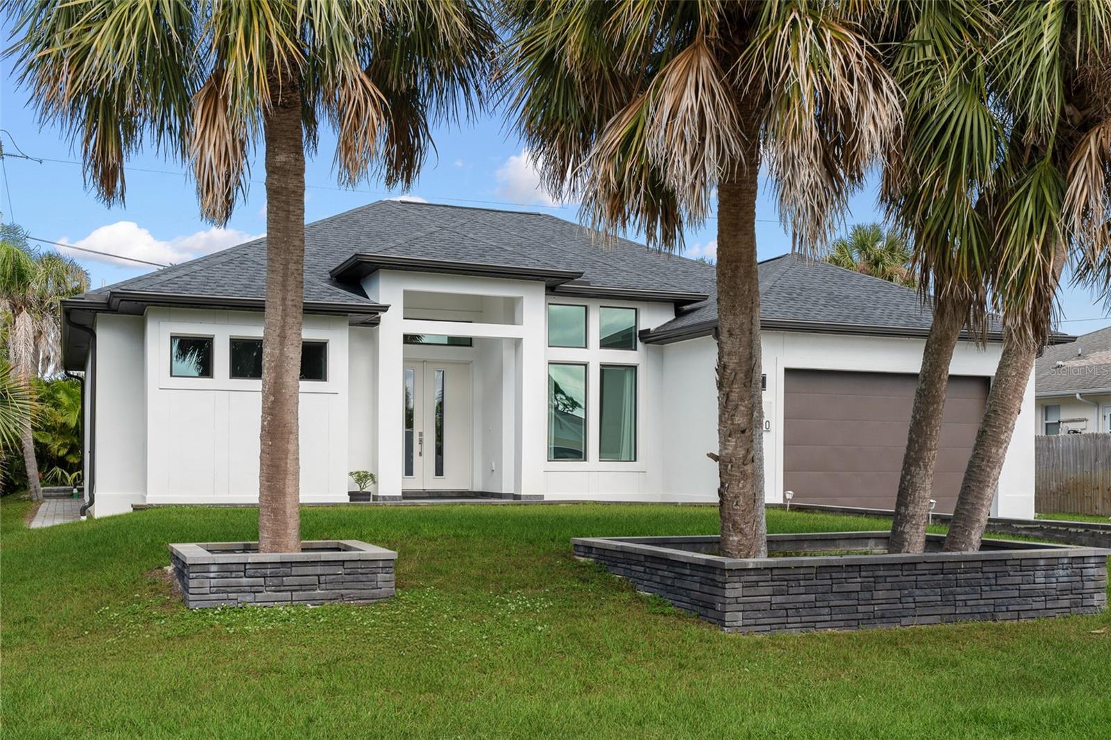 SOUTH VENICE - Residential