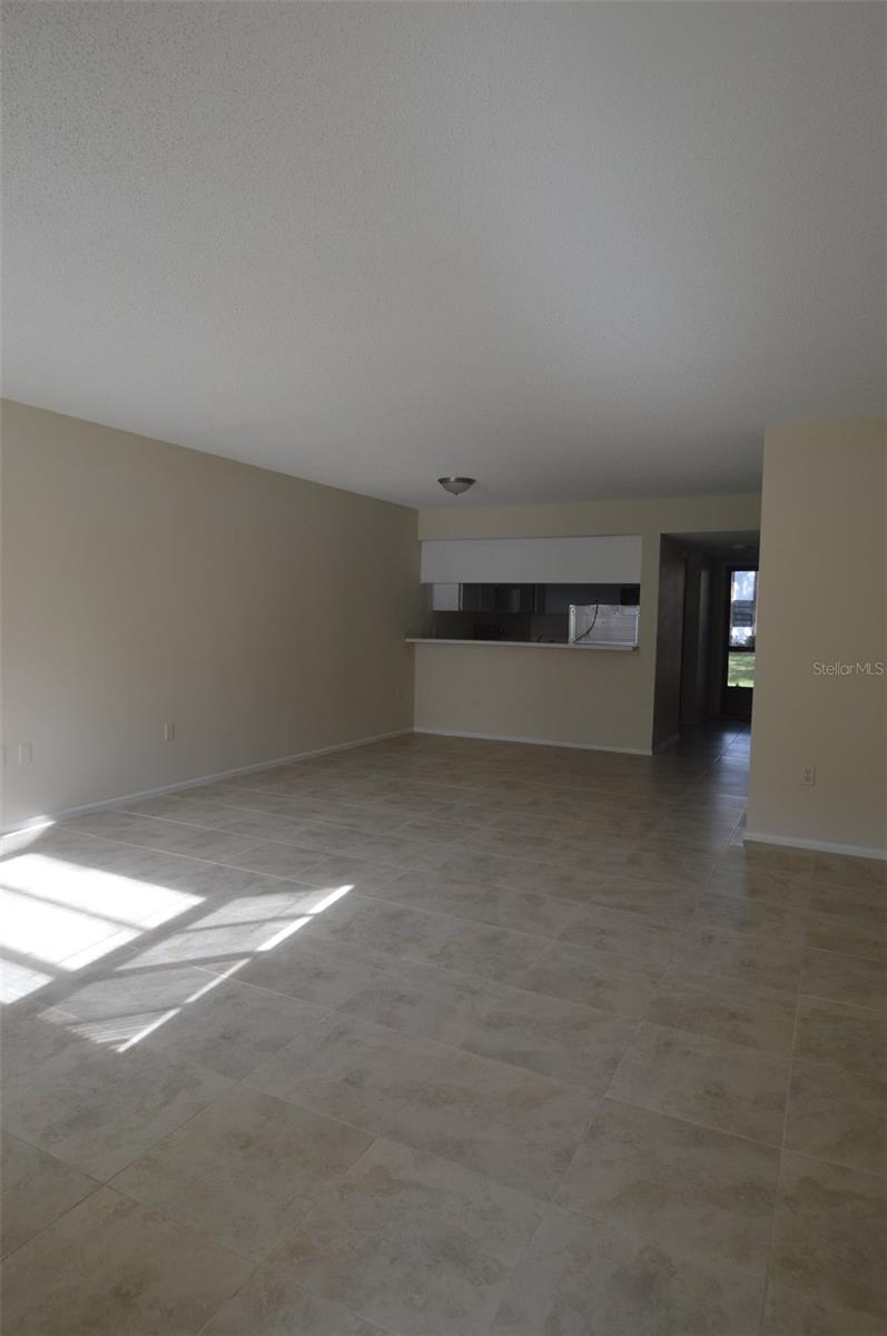 BAYWOOD MEADOWS PH 01 - Residential Lease