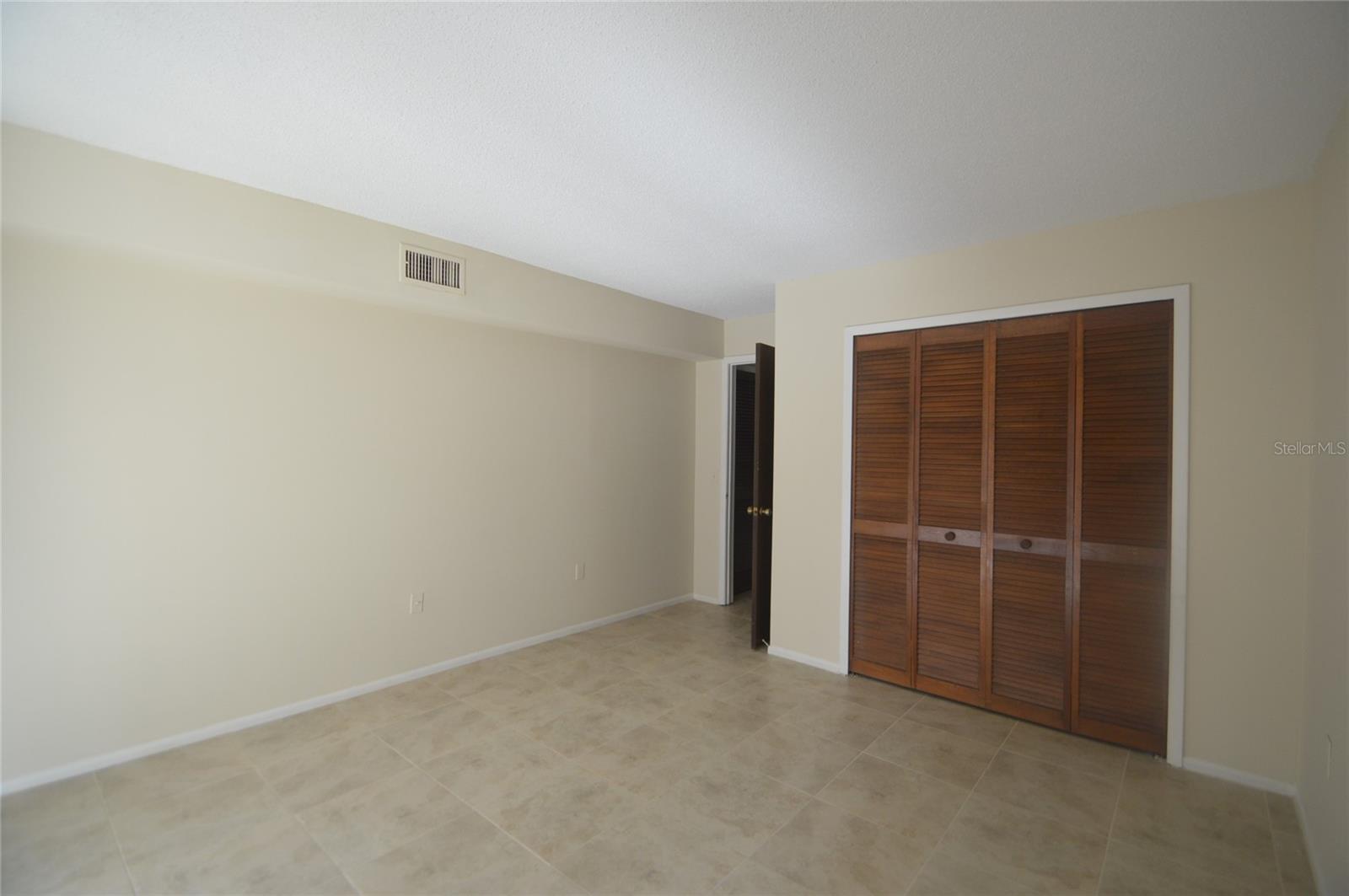 BAYWOOD MEADOWS PH 01 - Residential Lease