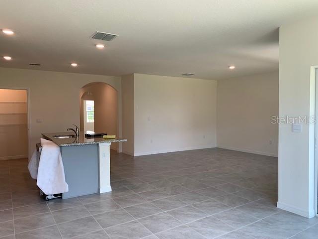 FOREST LAKE PH 1 - Residential Lease