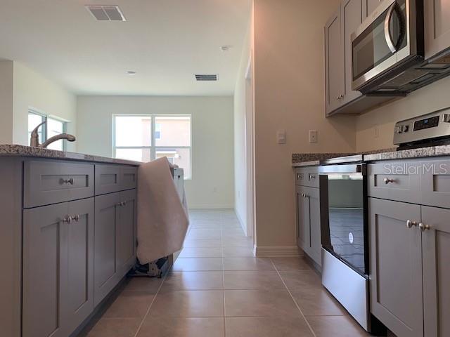 FOREST LAKE PH 1 - Residential Lease