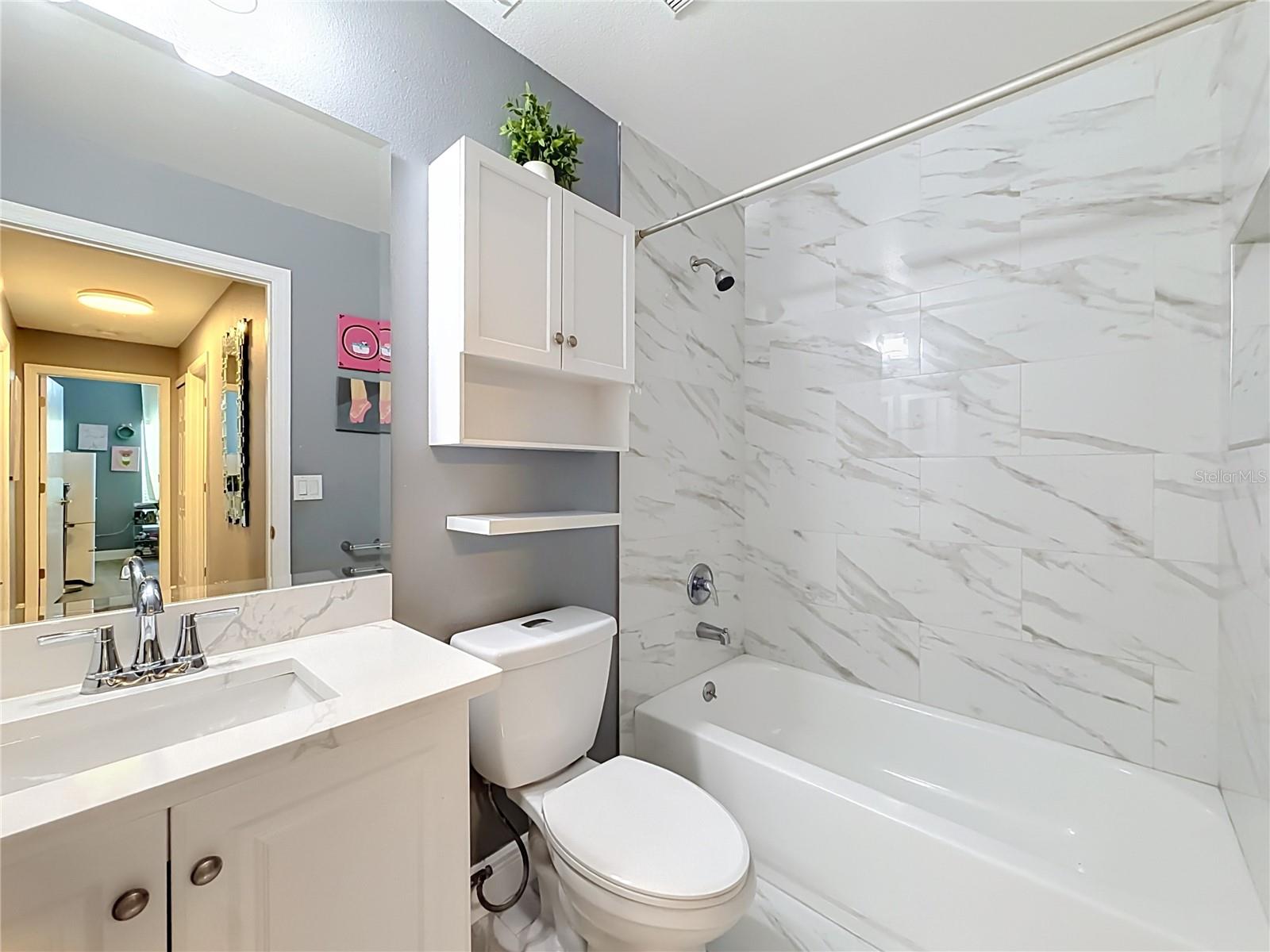 WHISPER LAKES - Residential