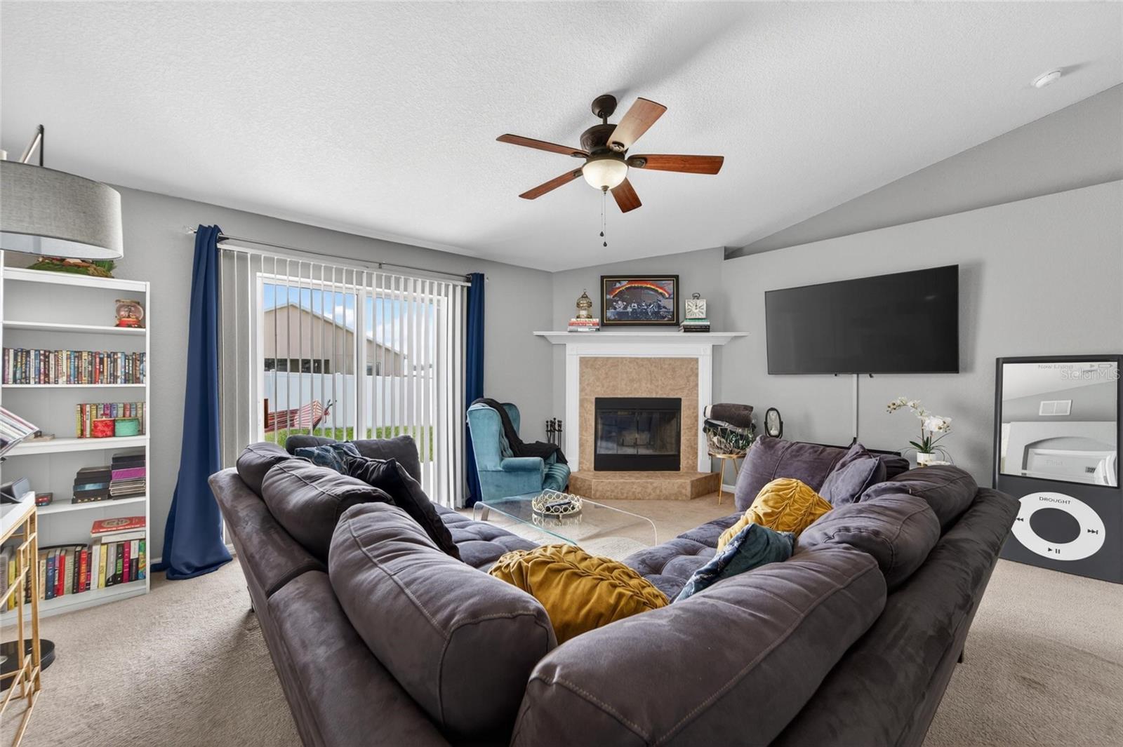 HUNTERS CROSSING PH 02 - Residential